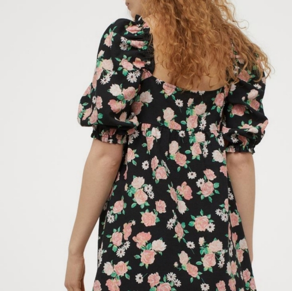 H&M Floral Puff Sleeve Dress (Medium) - Picture 3 of 5
